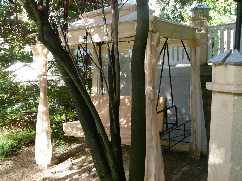 טאלה Villa Rosenburg מראה חיצוני תמונה