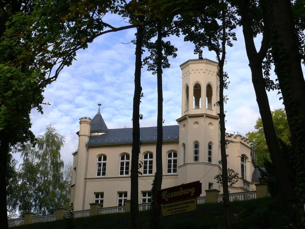 טאלה Villa Rosenburg מראה חיצוני תמונה